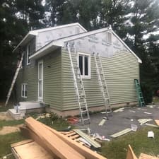 Siding Installation by Deluxe Siding